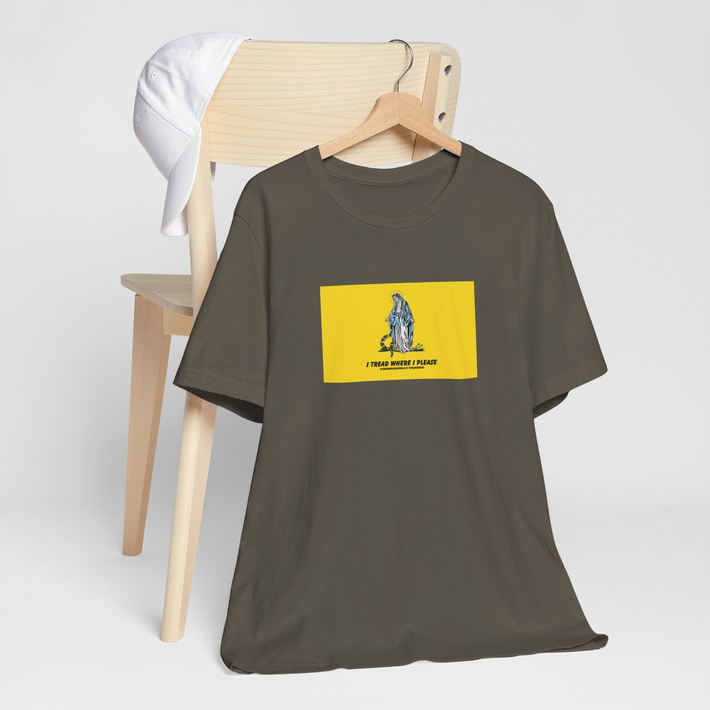 Mary - I tread where I please (@TheSimpleCatholic) - Premium Unisex Novelty Tee
